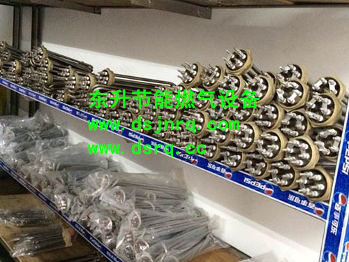 蜜桃视频在线观看免费网址入口蜜桃国产AV色吧器倉庫一角